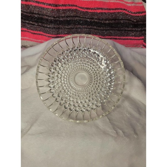 Glass candy dish - Picture 1 of 3